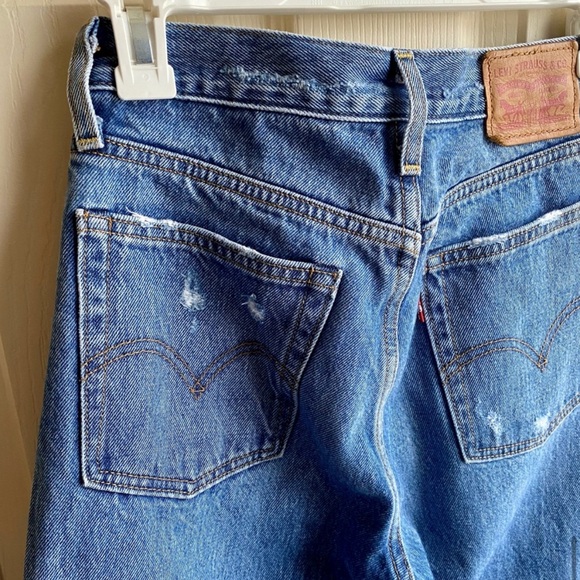 Levi’s Wedgie Straight Leg Jean - Picture 7 of 9